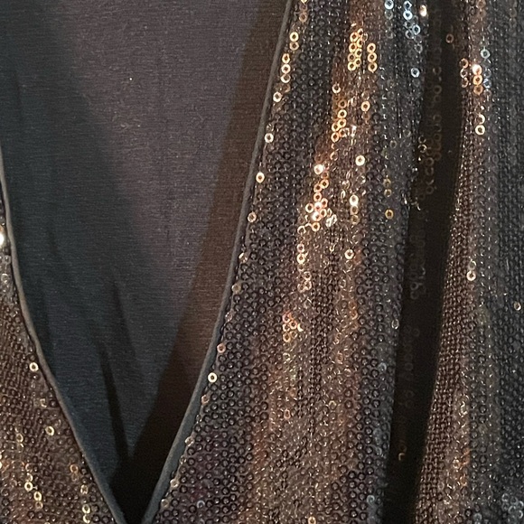 White House Black Market sequin blouse - Picture 3 of 7